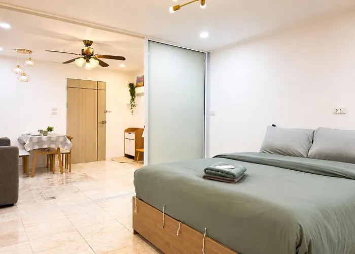 Brand New Stylish 1br Walk To Bts Perfect 2 Bangkok